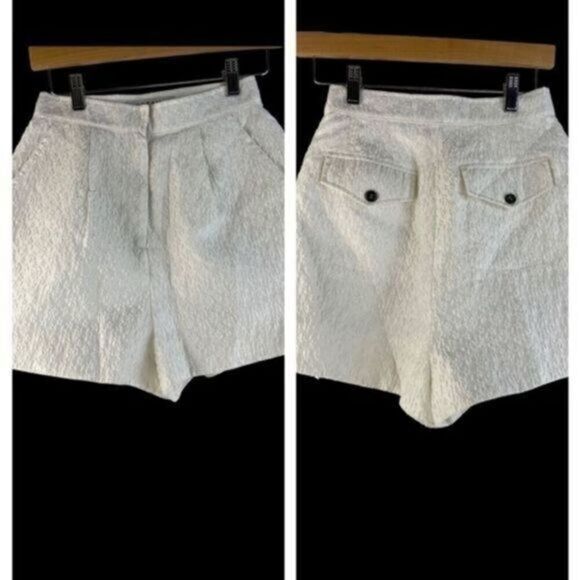 New Sister Jane Dream Floral Tailored Shorts White Small NWOT - Picture 1 of 10